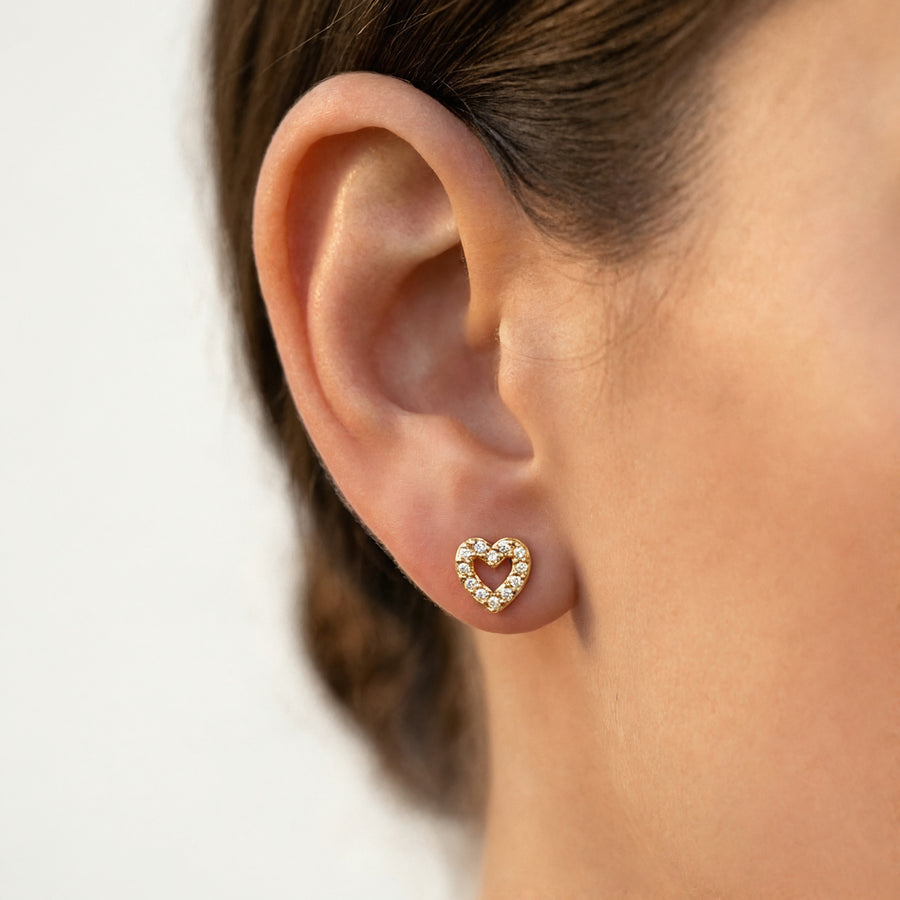 Barretta con cuore zirconato in Acciaio Chirurgico 316L - Piercing per orecchio