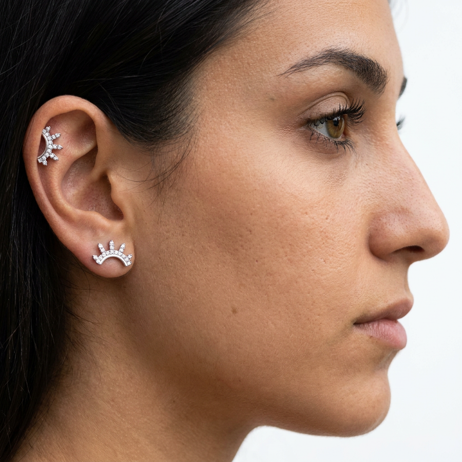 Barretta con corona di zirconi in Titanio - Piercing per orecchio