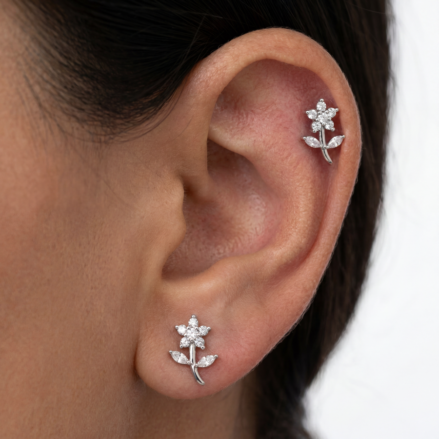 Barretta con fiore zirconato in Acciaio Chirurgico 316L - Piercing per orecchio