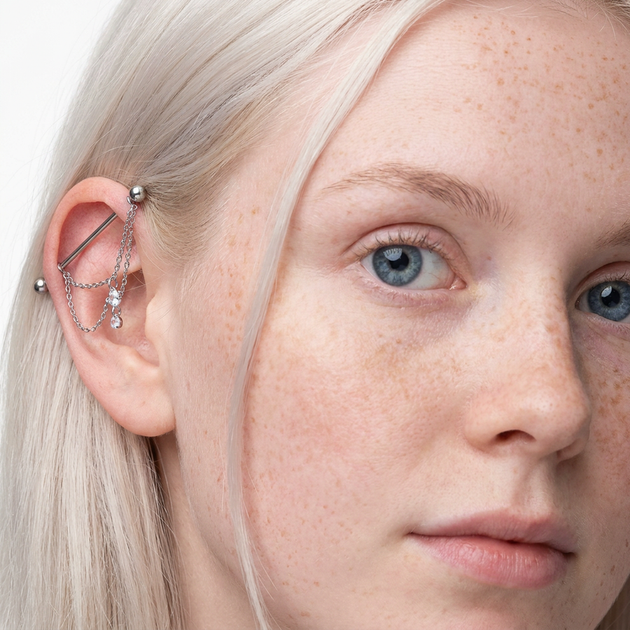 Piercing con catena e pietre in Titanio G23 - Piercing per Industrial