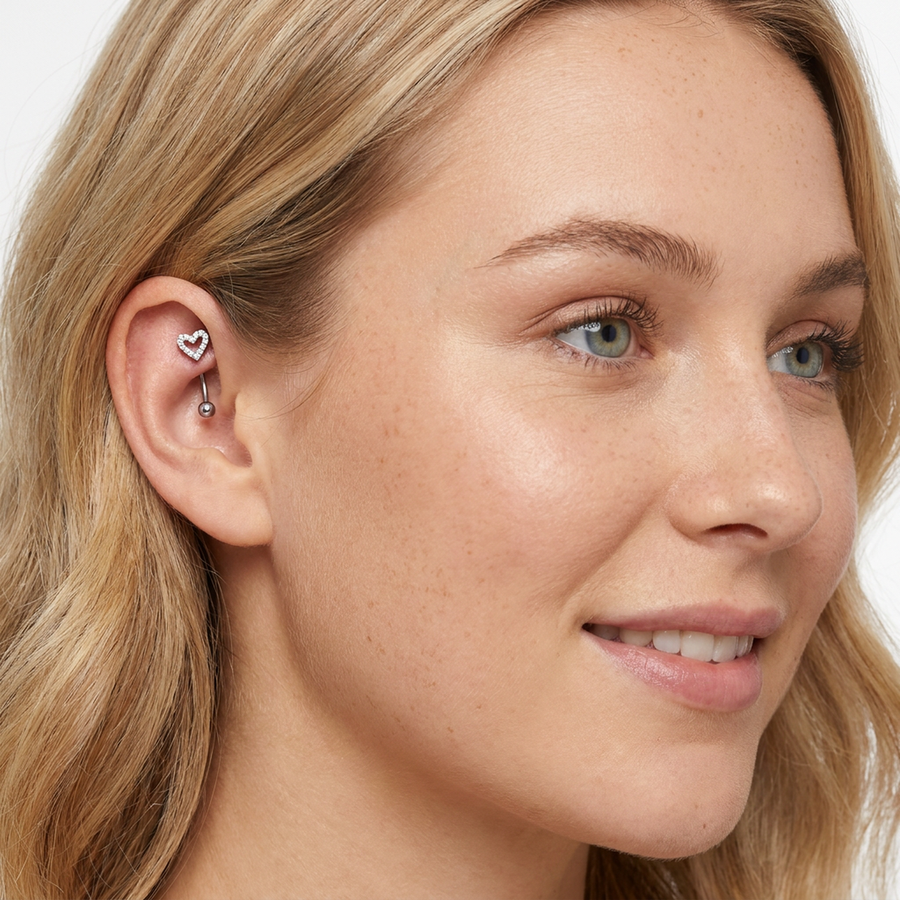 Piercing con cuore e zirconi in Titanio G23 - Piercing per Rook, snug, eyebrow