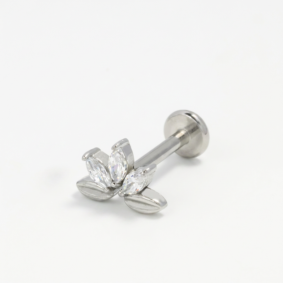 Piercing con mezzo fiore di zirconi in Acciaio Chirurgico 316L - Piercing per lobo, helix, forward helix, conch, flat, tragus