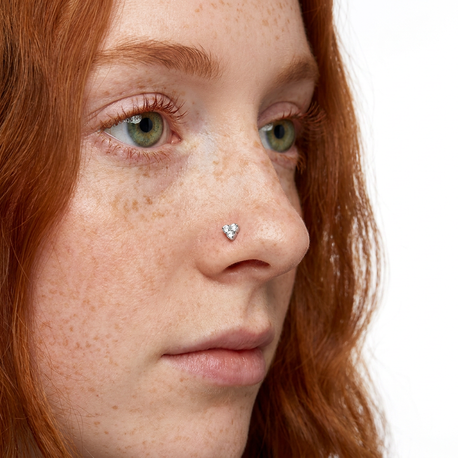 Piercing con cuoricino di zircone in Titanio G23- Piercing per naso