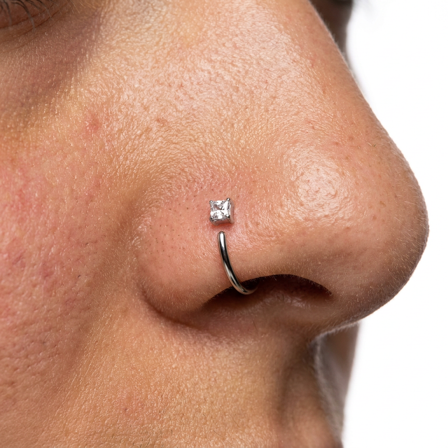 Piercing con zircone quadrato in Titanio G23- Piercing per naso
