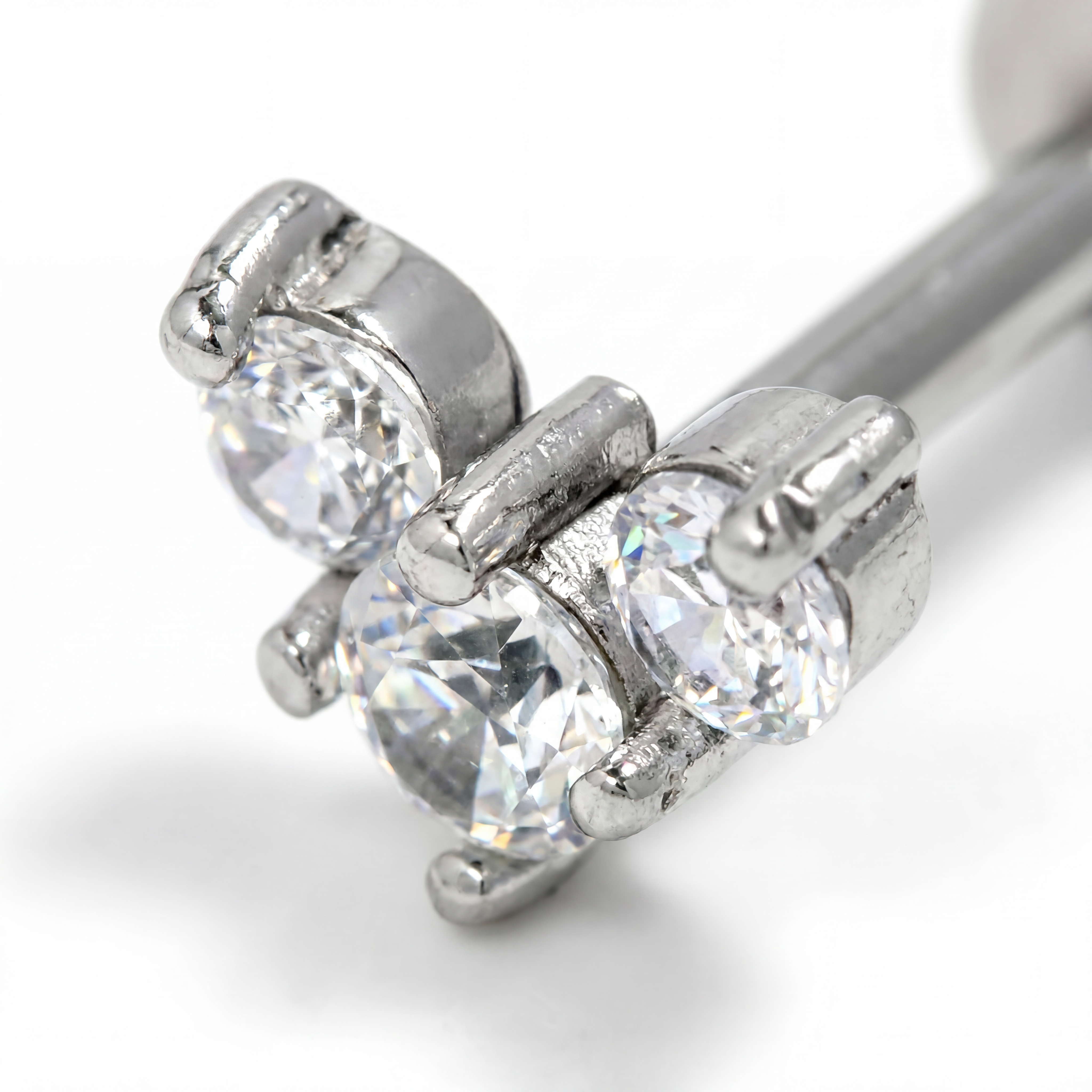 Piercing con tre zirconi in Acciaio Chirurgico 316L - Piercing per lobo, helix, forward helix, conch, flat, tragus