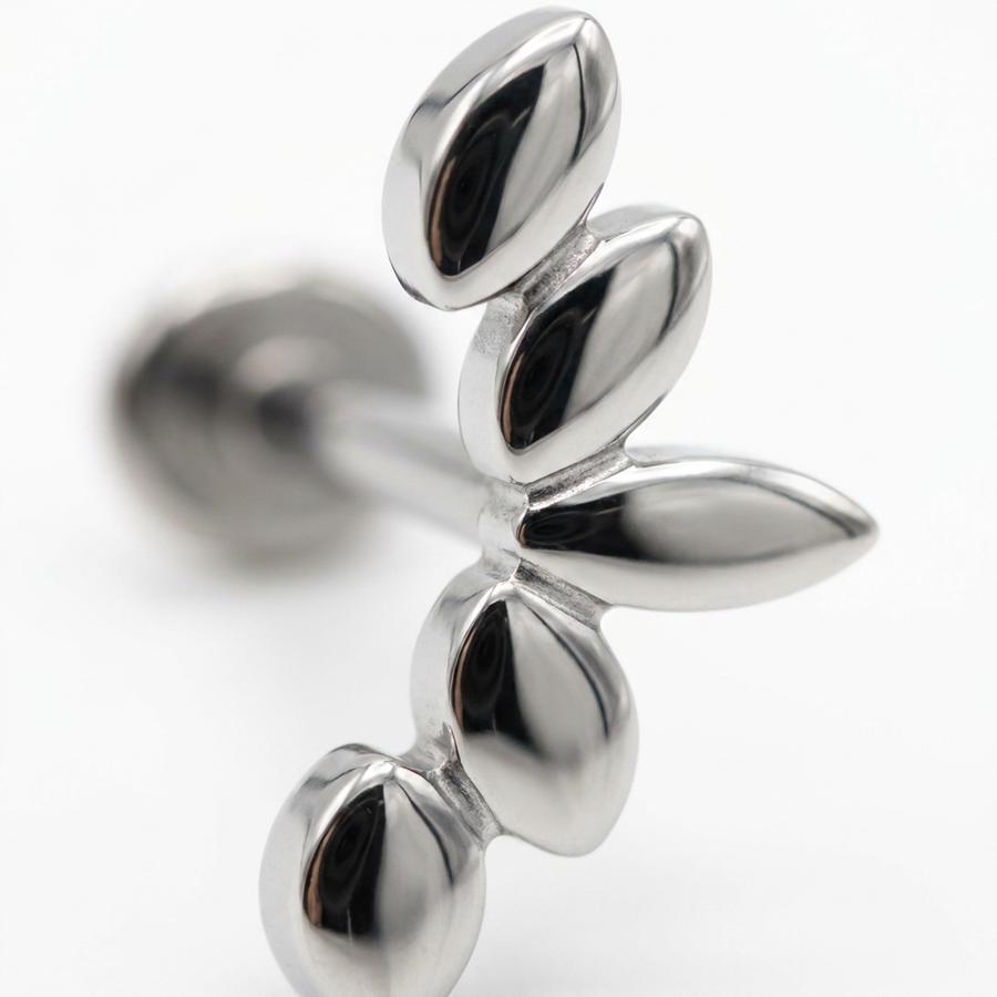 Piercing con petali in Acciaio Chirurgico 316L - Piercing per lobo, helix, forward helix, conch, flat, tragus
