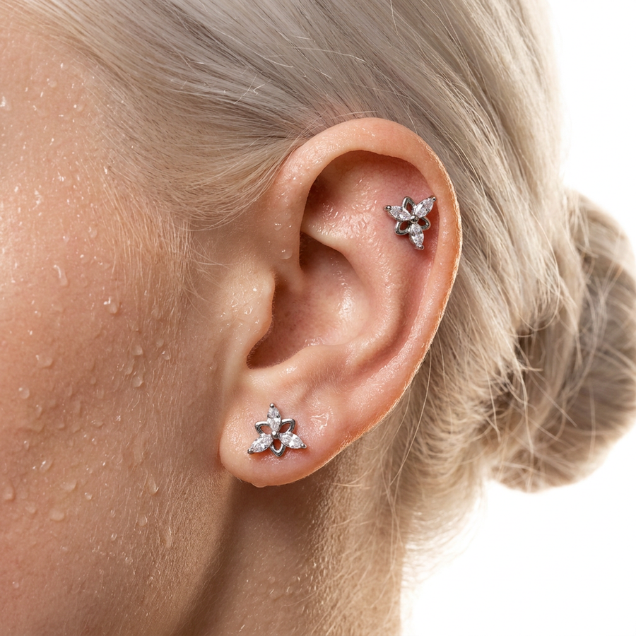 Piercing fiore con zirconi in Acciaio Chirurgico 316L - Piercing per lobo, helix, forward helix, conch, flat, tragus