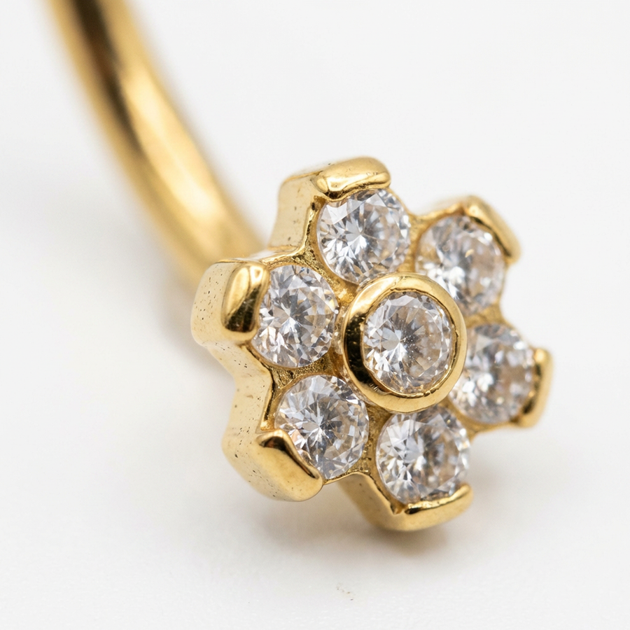 Piercing con fiore di zirconi in Titanio G23 - Piercing per Rook e Snug