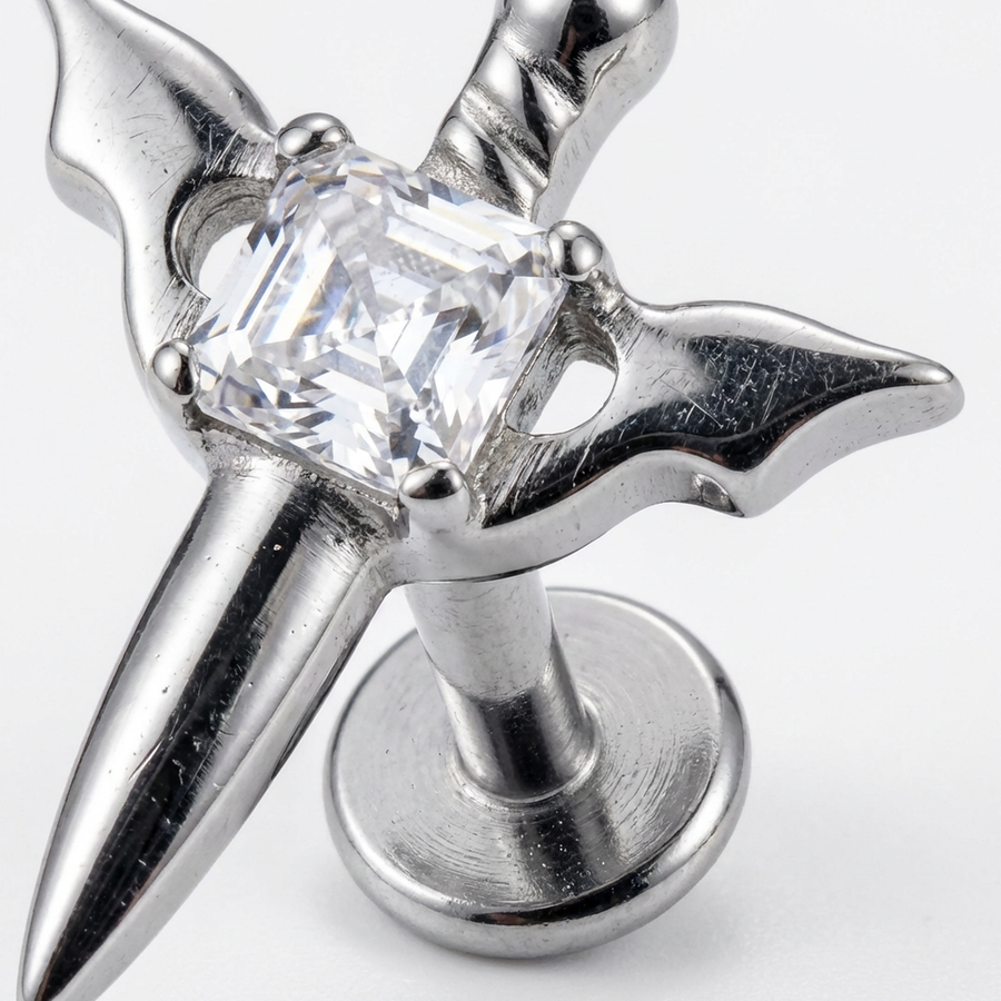 Piercing con spada e zirconi in Titanio G23- Piercing per Lobo, helix, forward helix, conch, flat, tragus