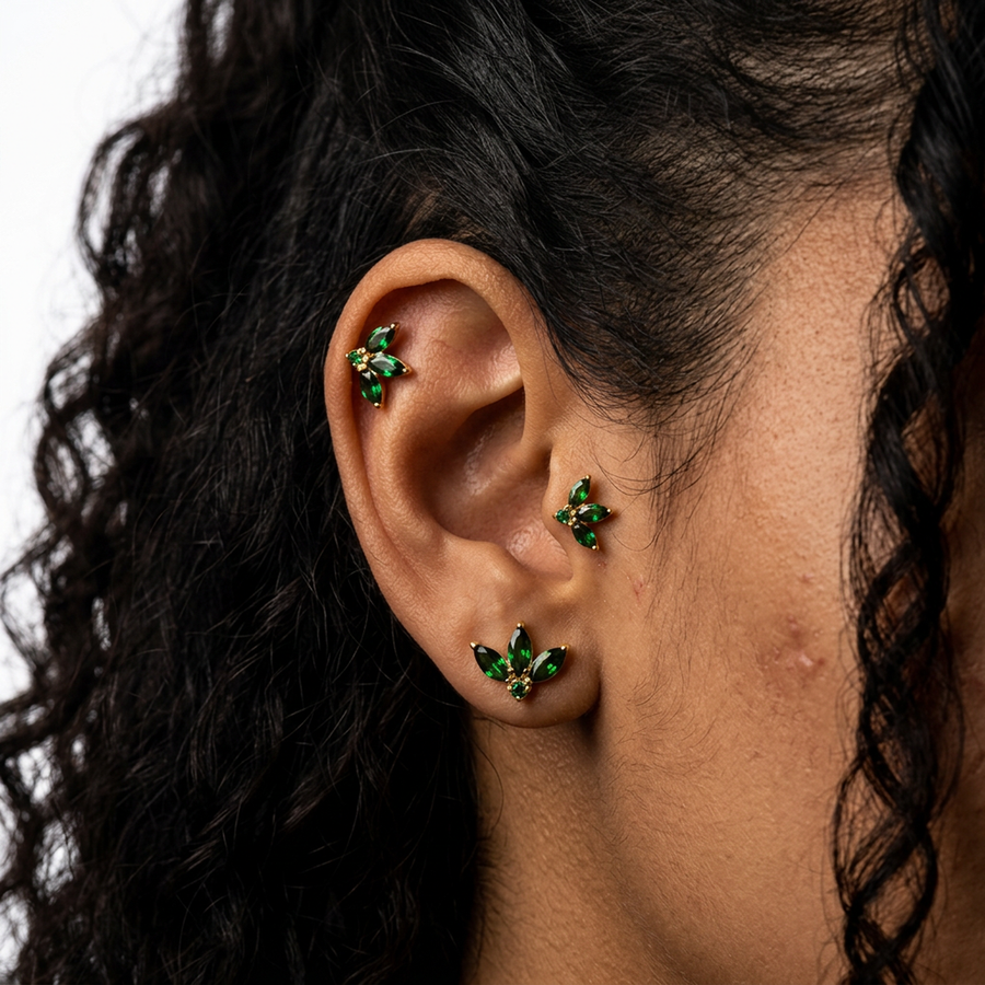 Piercing con zirconi verdi in Titanio G23- Piercing per Lobo, helix, forward helix, conch, flat, tragus