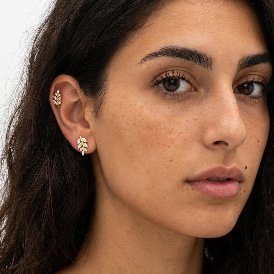 Barretta con foglia di zirconi in Titanio - Piercing per orecchio
