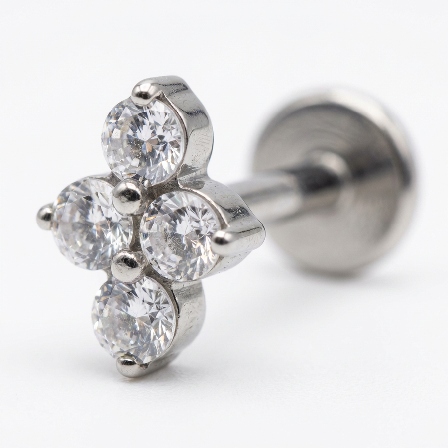 Piericng con quattro zirconi in Titanio G23 - Piercing per lobo, helix, forward helix, conch, flat, tragus