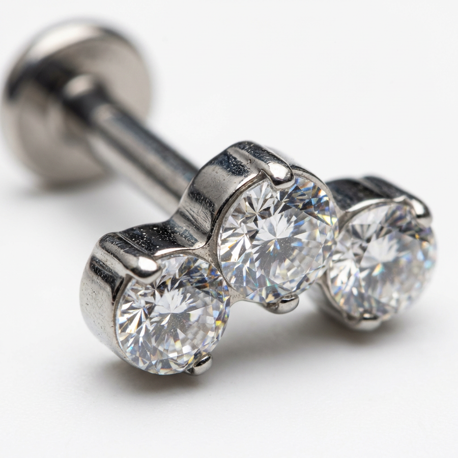 Piercing con tre zirconi in Titanio G23 - Piercing per lobo, helix, forward helix, conch, flat, tragus