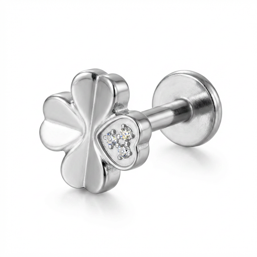 Piercing con quadrifoglio in Titanio - Piercing per orecchio