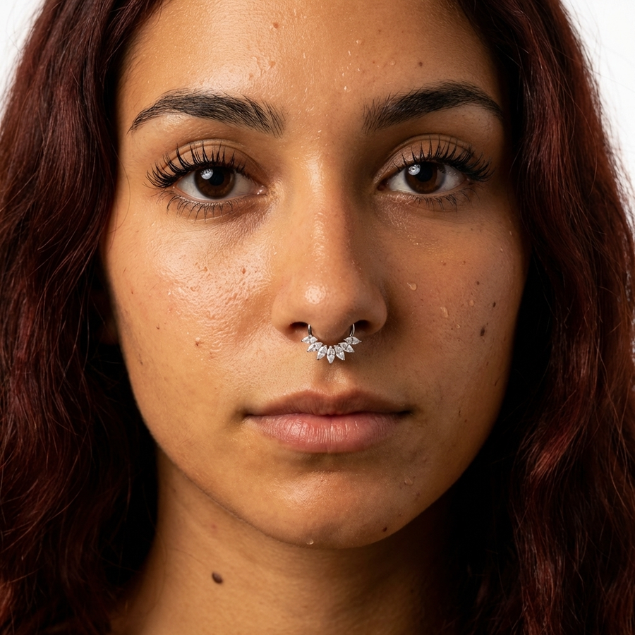 Piercing con zirconi in Titanio G23 - Perfetto per lobo, helix, daith, septum