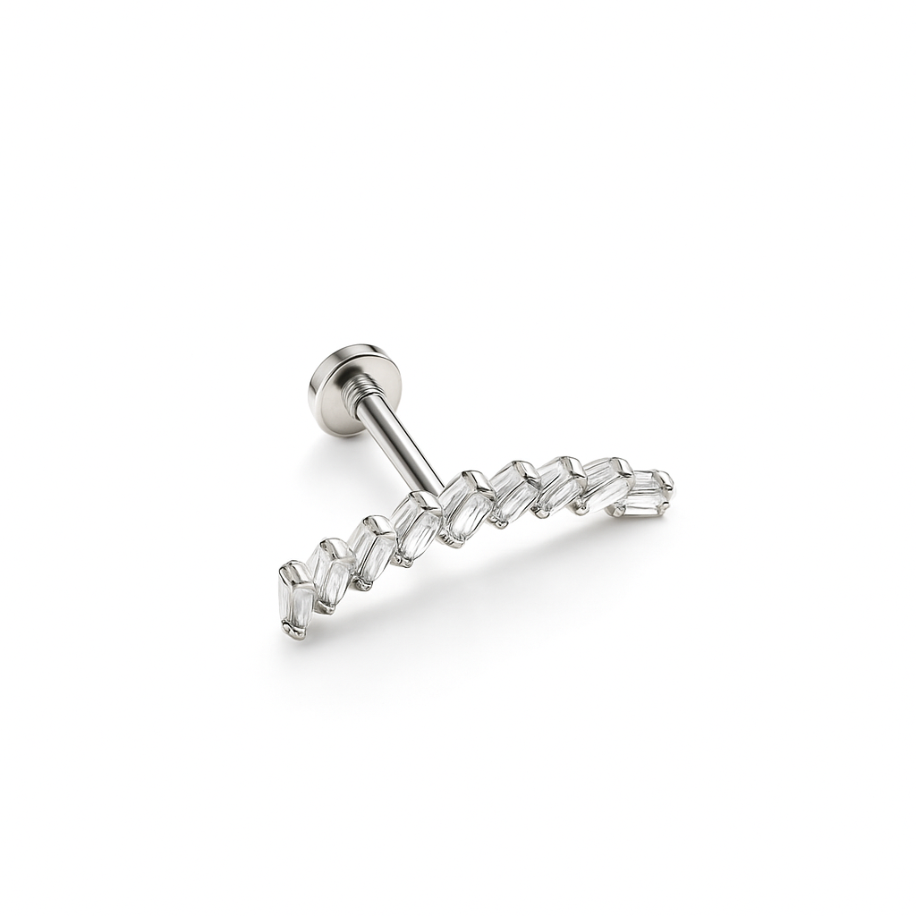 Orecchino Helix Curvo con Zirconi Baguette – Gioiello Cartilagine