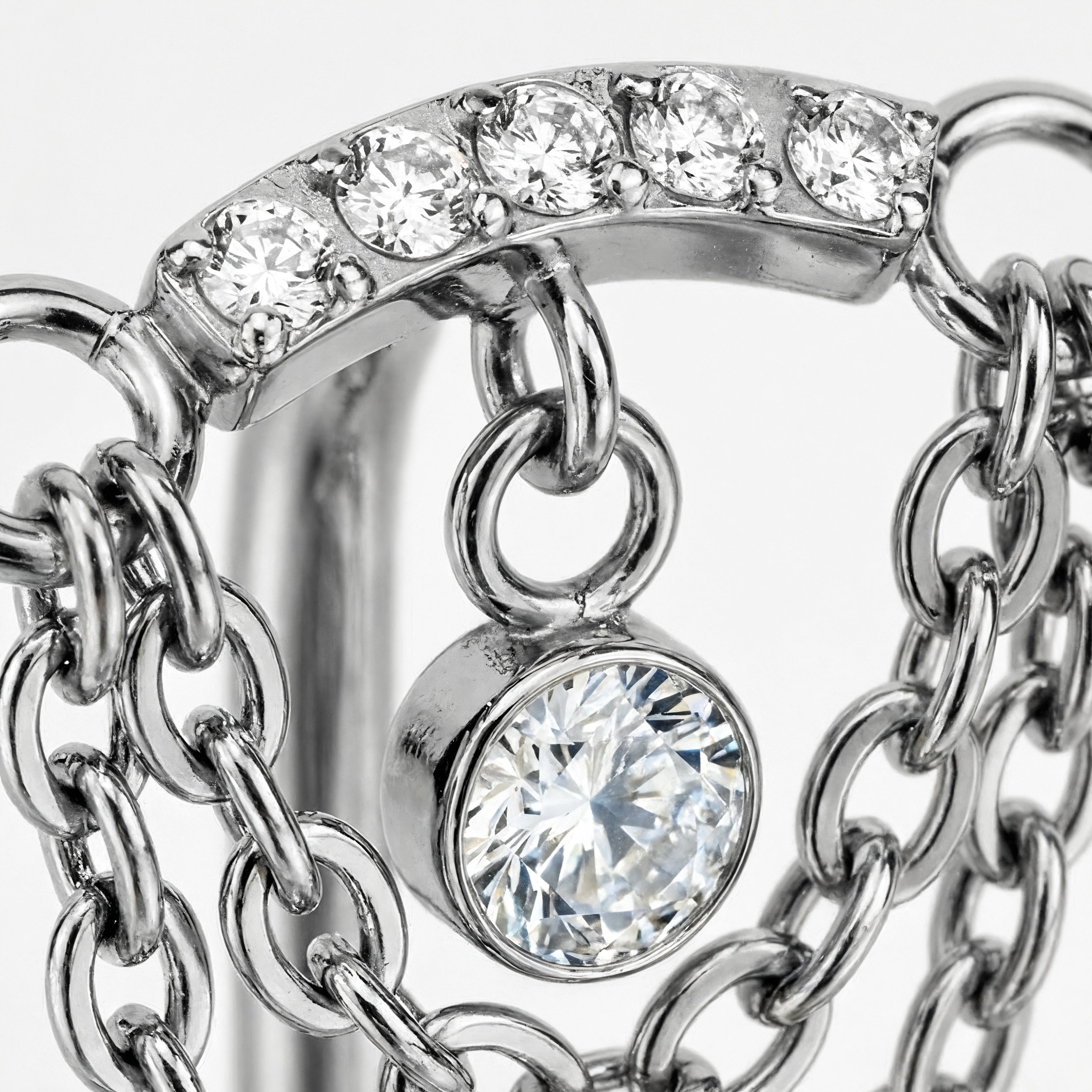 Piercing navel con catene pendenti e zirconi – Gioiello ombelico elegante in acciaio 316L