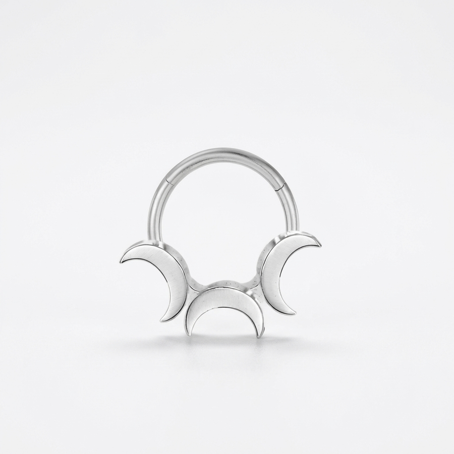 Piercing con tre mezze lune in Titanio G23 - Piercing per Lobo, helix, daith, septum