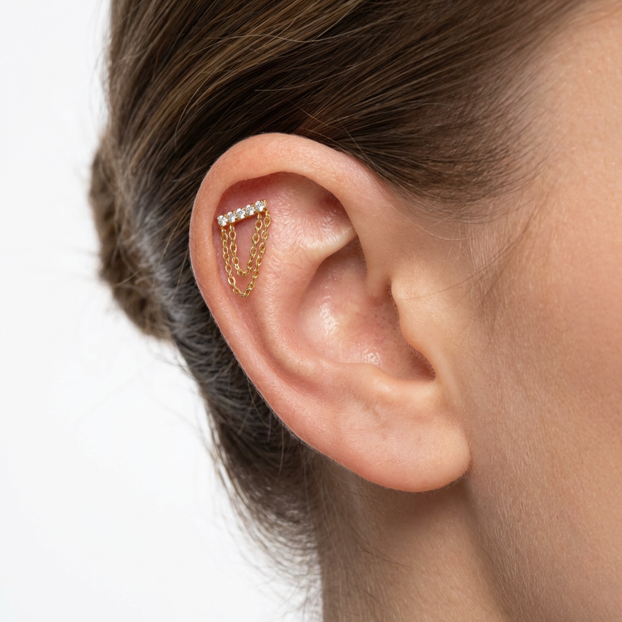 Barretta con zirconi e catena pendente in Titanio - Piercing per orecchio