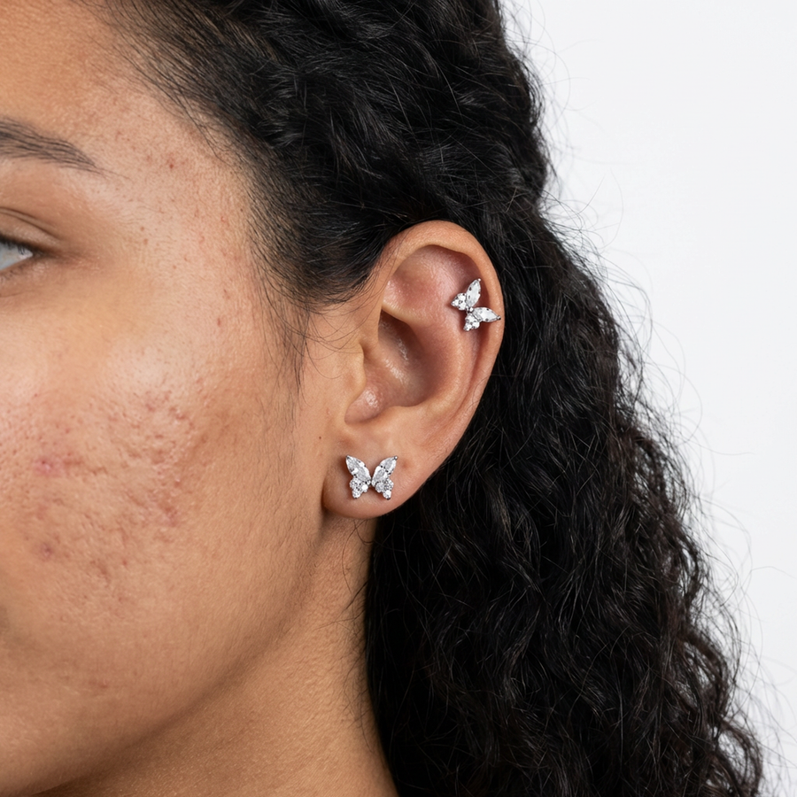 Piercing con farfalla di zirconi in Titanio G23- Piercing per Lobo, helix, forward helix, conch, flat, tragus