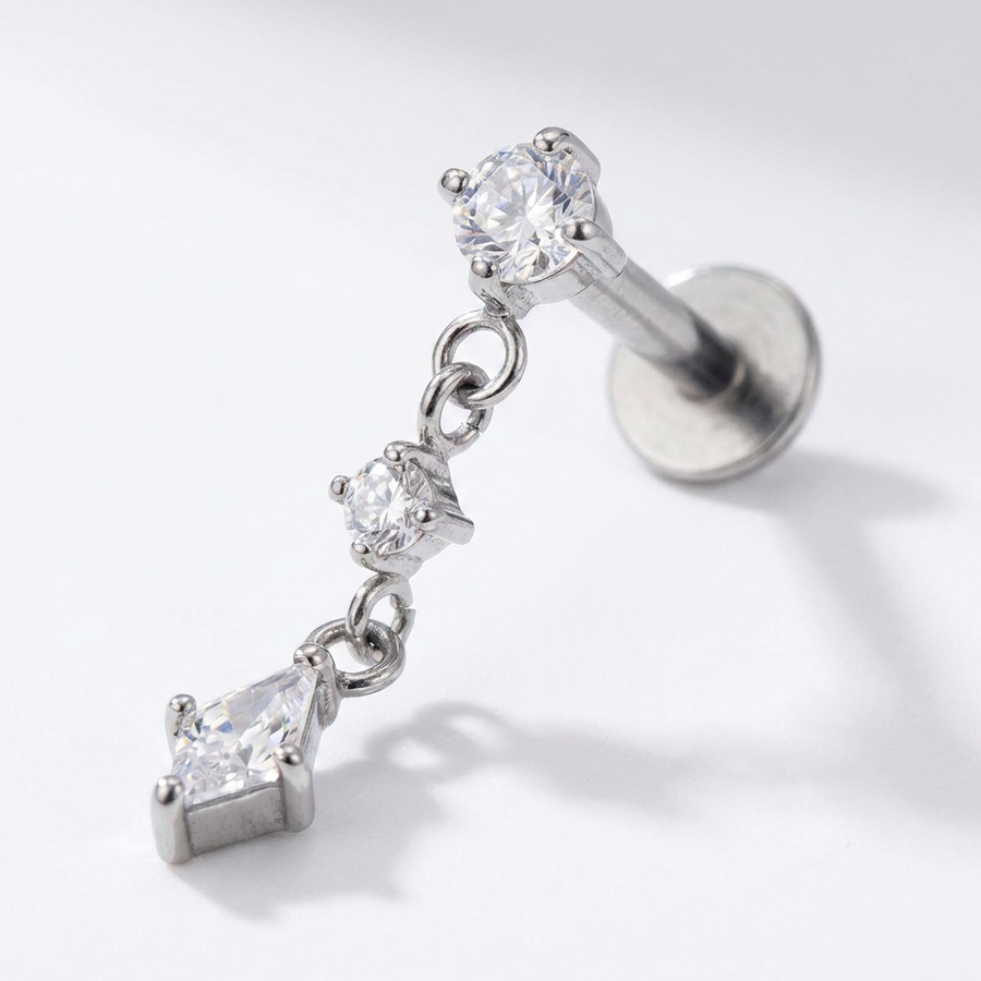Piercing con tre zirconi pendenti in Titanio - Piercing per orecchio