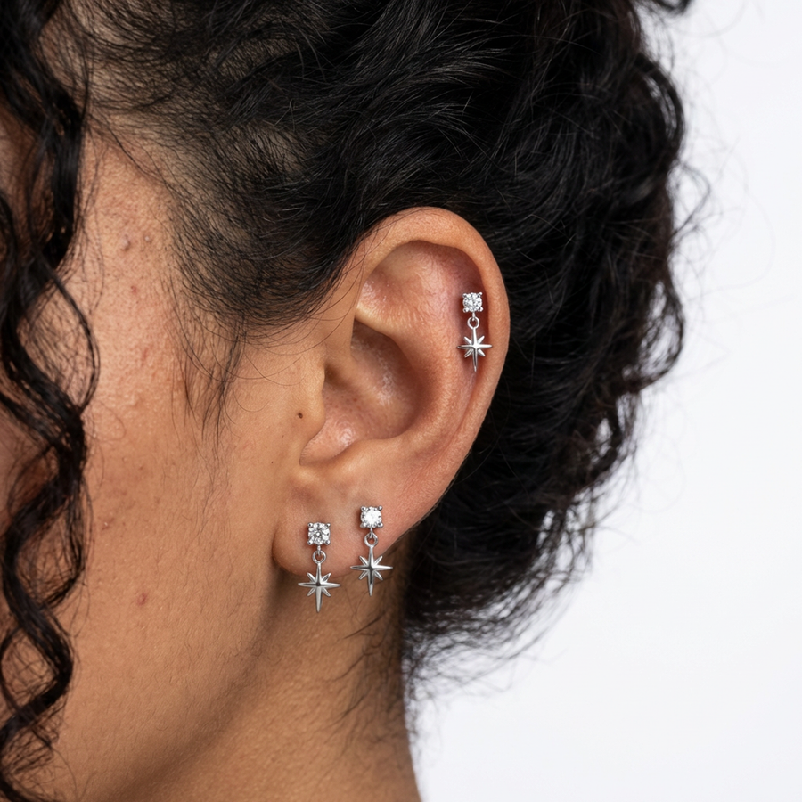 Piercing con zircone e rosa dei venti pendente in Titanio G23- Piercing per Lobo, helix, forward helix, flat, tragus