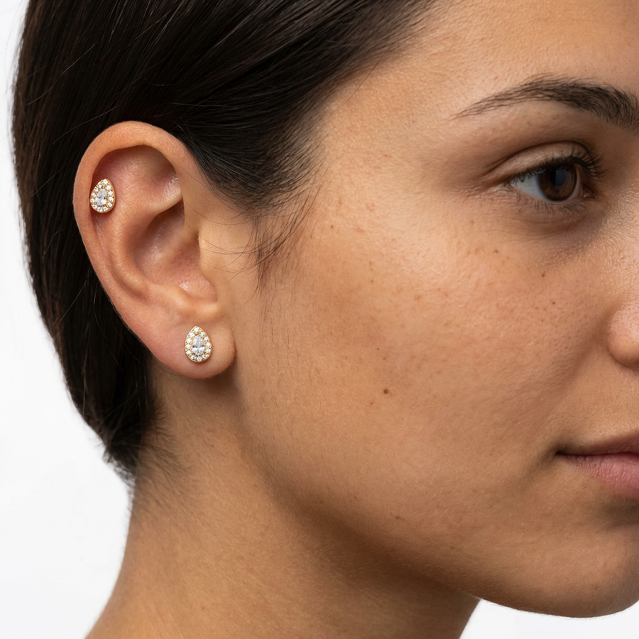 Piercing con goccia di zirconi in Titanio G23- Piercing per Lobo, helix, forward helix, conch, flat, tragus