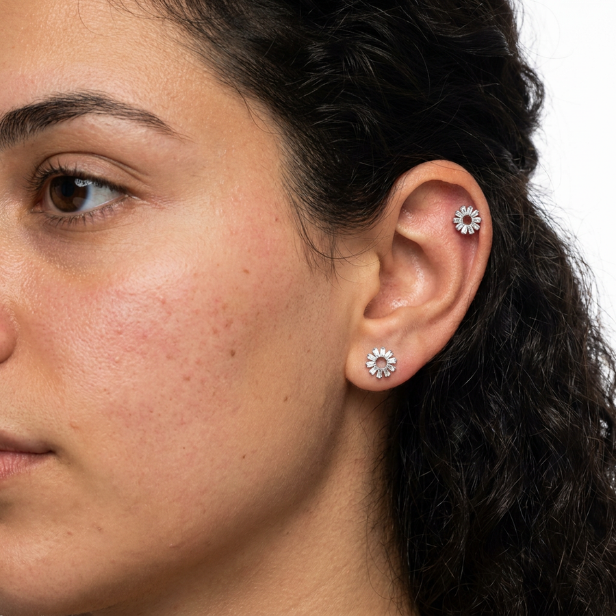 Barretta con cerchio di zirconi in Titanio - Piercing per orecchio