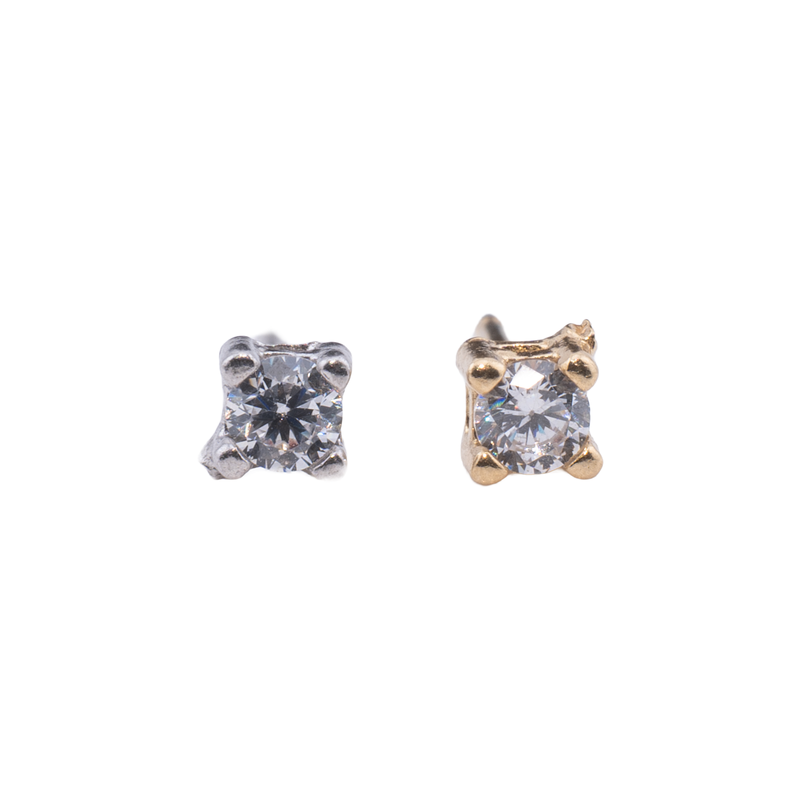 ORECCHINO CON ZIRCONE 3MM