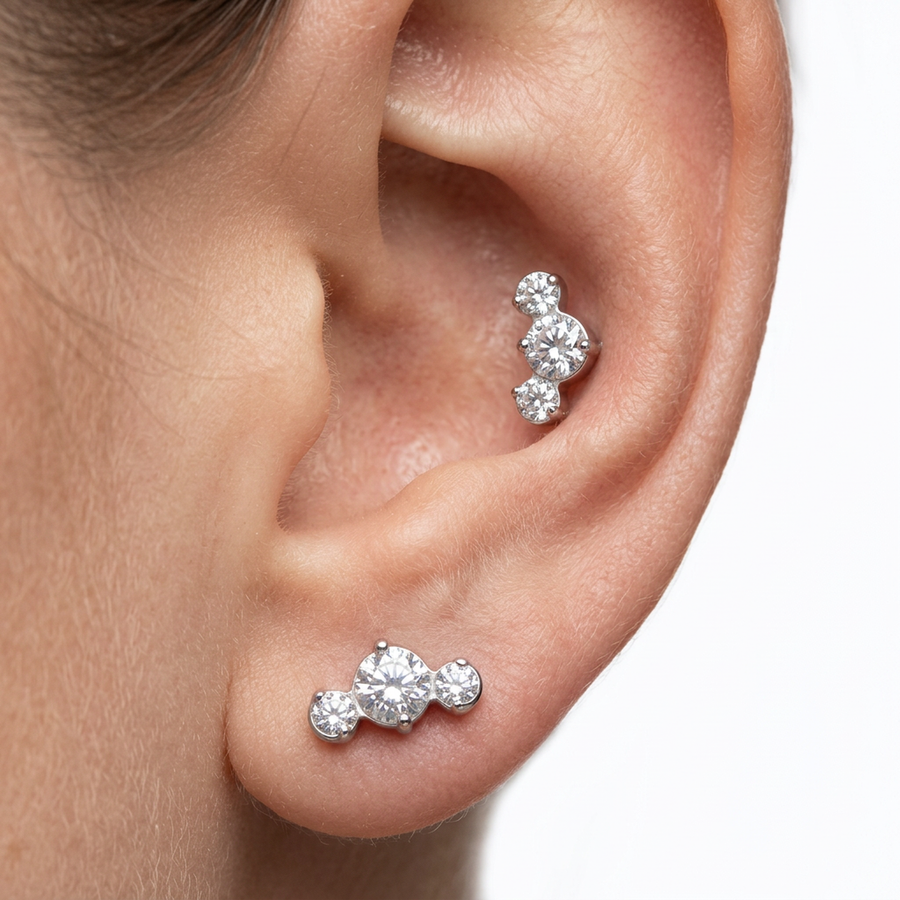 Piercing con tre zirconi in Titanio G23 - Piercing per lobo, helix, forward helix, conch, flat, tragus