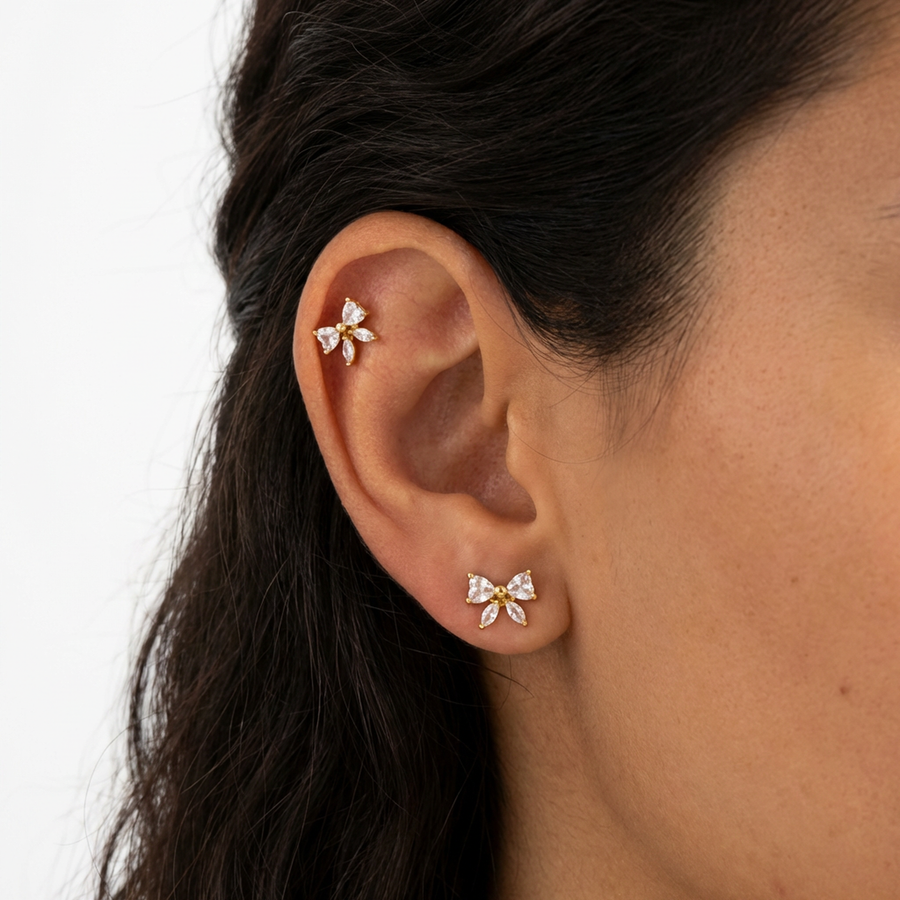 Barretta con fiocco zirconato in Acciaio Chirurgico 316L - Piercing per lobo, helix, forward helix, conch, flat, tragus