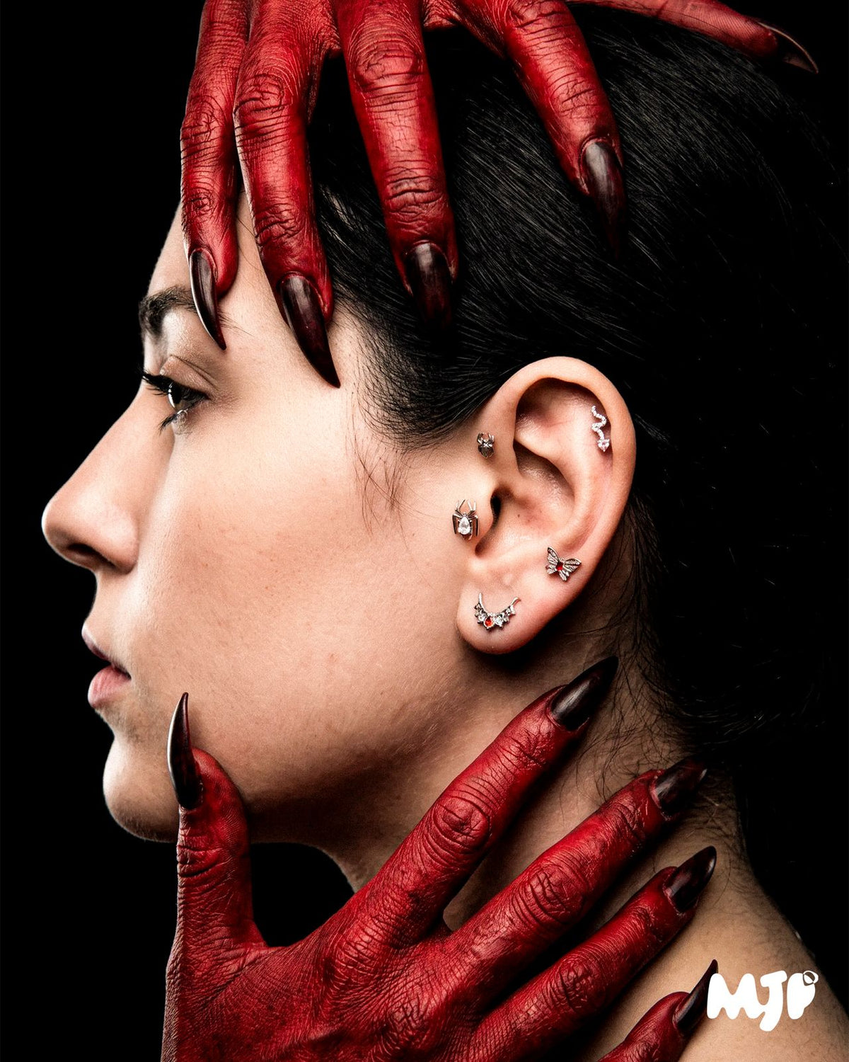 Progettino Orecchio Halloween in Titanio – Set 5 Piercing con Ragni, Serpente e Cuore Alato