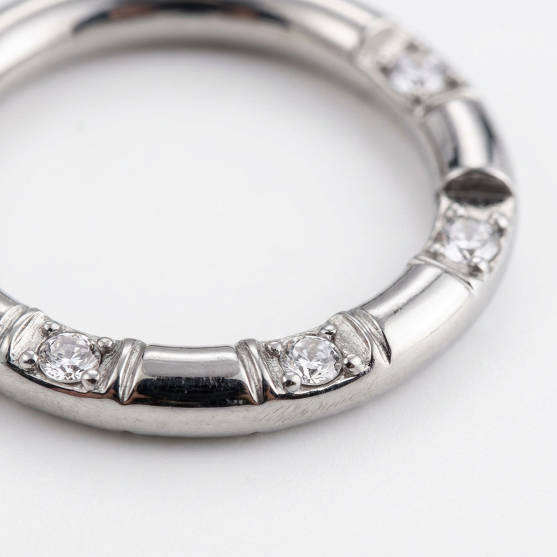 Cerchietto con zirconi in Acciaio Chirurgico 316L - Piercing per orecchio / naso