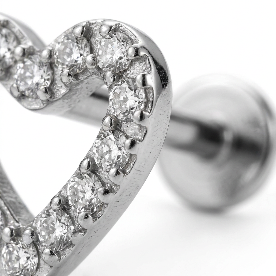 Barretta con cuore e zirconi in Titanio – Piercing per orecchio