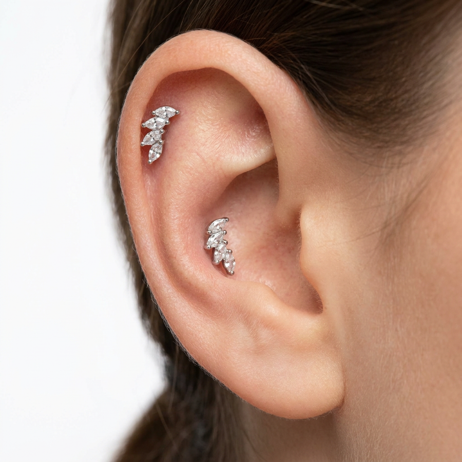 Barretta con quattro petali di zirconi in Acciaio Chirurgico 316L - Piercing per orecchio