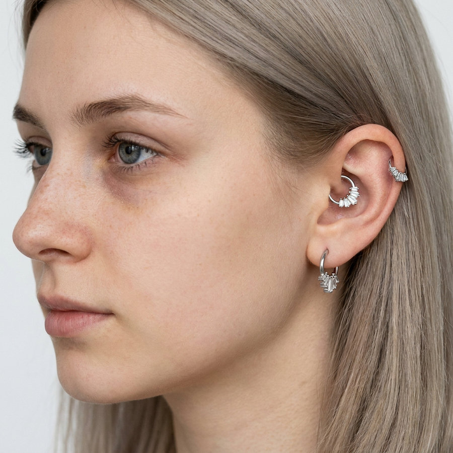 Cerchietto con zirconi in Acciaio Chirurgico 316L - Piercing per orecchio / naso