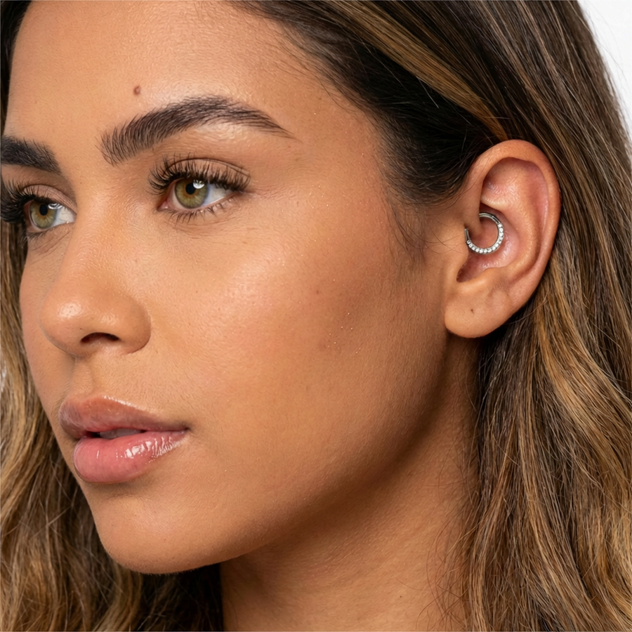 Cerchietto con zirconi in Titanio - Piercing per orecchio / naso / labbra