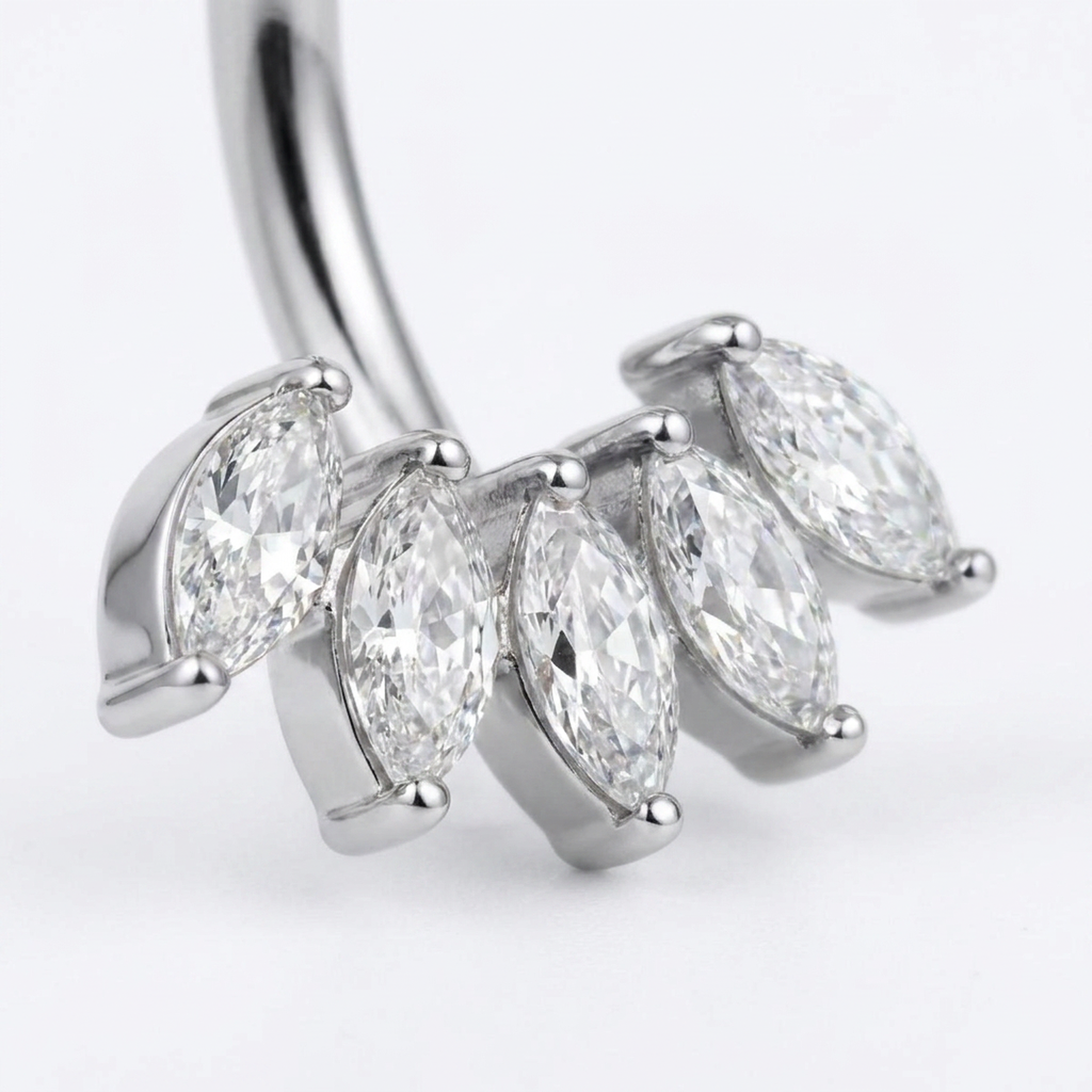 Piercing con zirconi in Titanio G23 - Piercing per ombelico