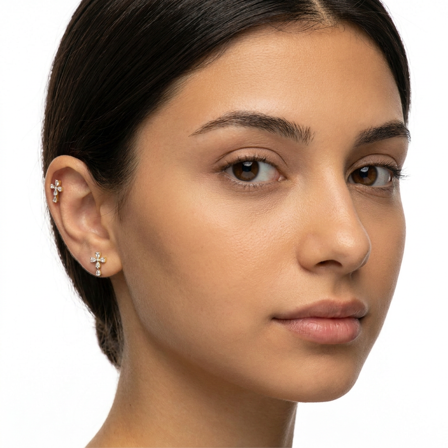 Piercing con croce di zirconi in Titanio G23- Piercing per Lobo, helix, forward helix, conch, flat, tragus