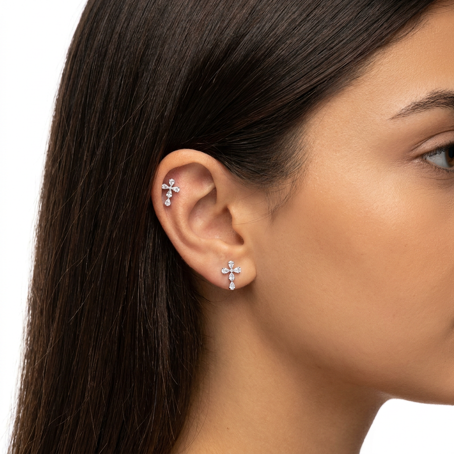 Piercing con croce di zirconi in Titanio G23- Piercing per Lobo, helix, forward helix, conch, flat, tragus