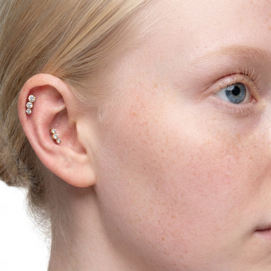 Piercing con tre zirconi in Acciaio Chirurgico 316L - Piercing per lobo, helix, forward helix, conch, flat, tragus