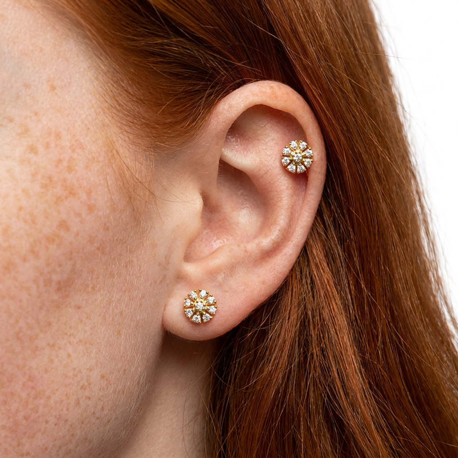 Piercing con fiore di zirconi in acciaio chirurgico 316L - Piercing per lobo, helix, forward helix, conch, flat, tragus