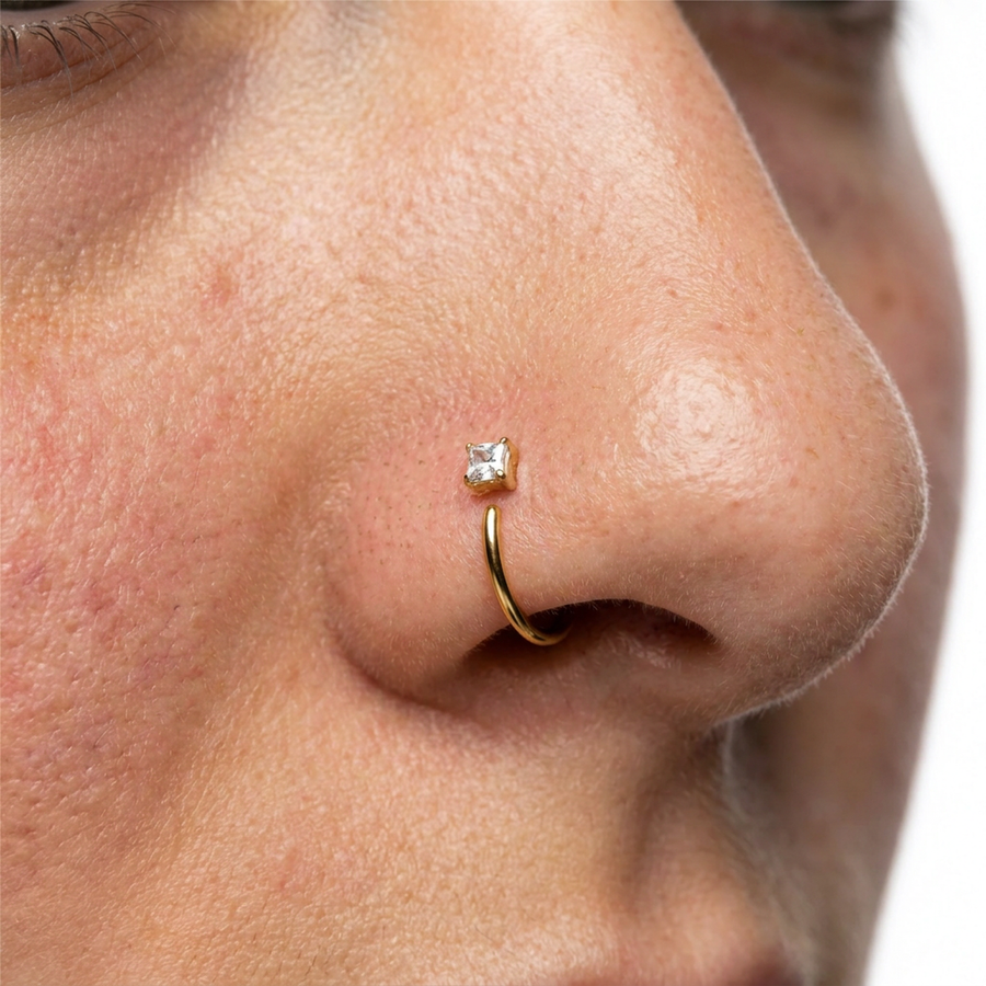 Piercing con zircone quadrato in Titanio G23- Piercing per naso