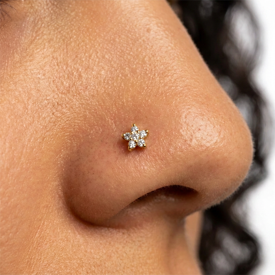 Piercing con fiorellino di zirconi in Titanio G23- Piercing per naso