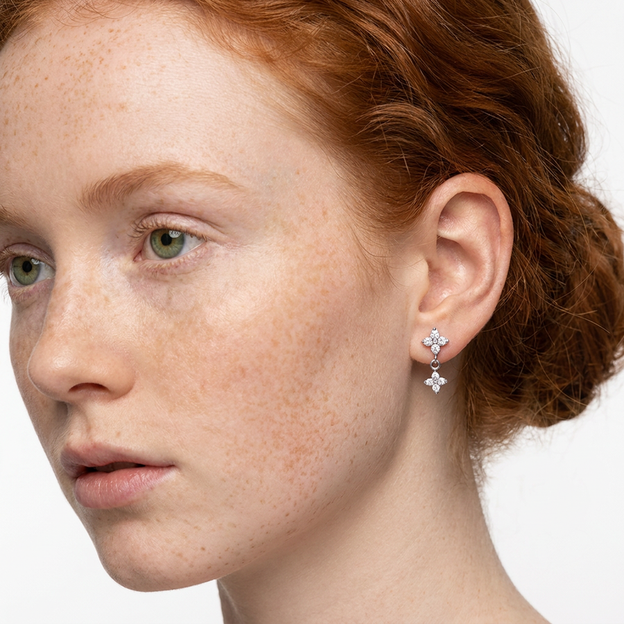 Piercing con fiore di zirconi e pendente in acciaio chirurgico 316L - Piercing per lobo, helix, forward helix, conch, flat, tragus
