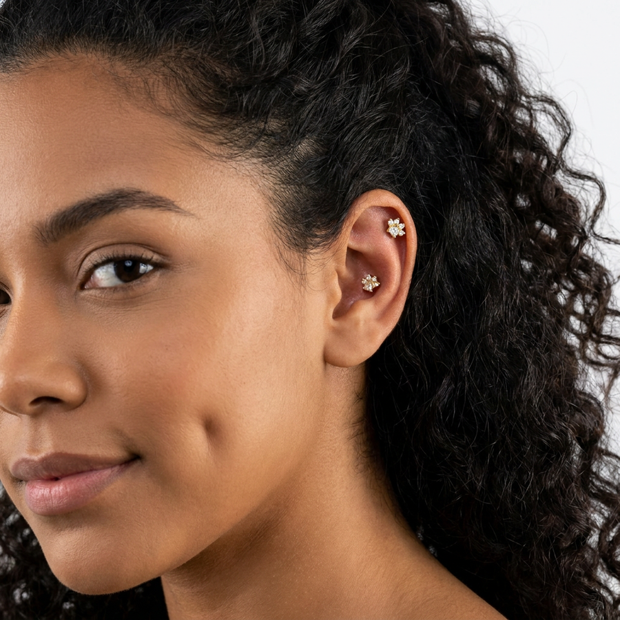 Piercing con zampetta di zirconi in Acciaio Chirurgico 316L - Piercing per lobo, helix, forward helix, conch, flat, tragus