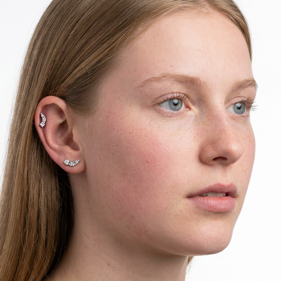 Piercing con tre zirconi in Titanio G23- Piercing per Lobo, helix, forward helix, conch, flat, tragus