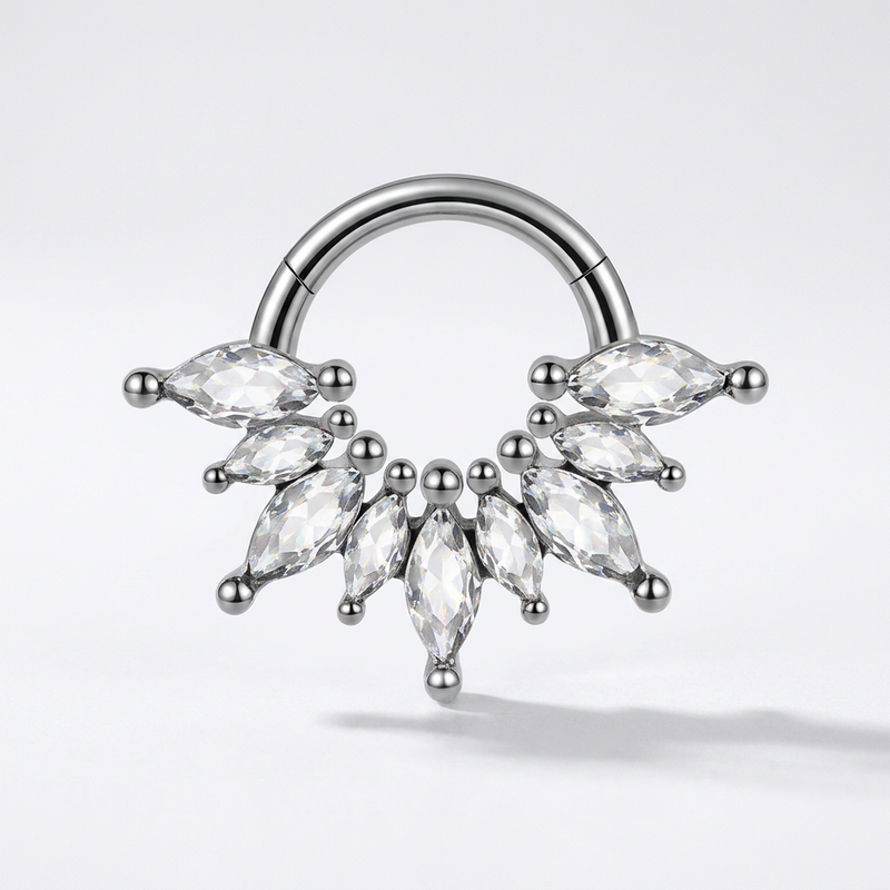 Piercing con petali di zirconi in Acciaio Chirurgico 316L - Piercing per lobo, helix, daith, septum
