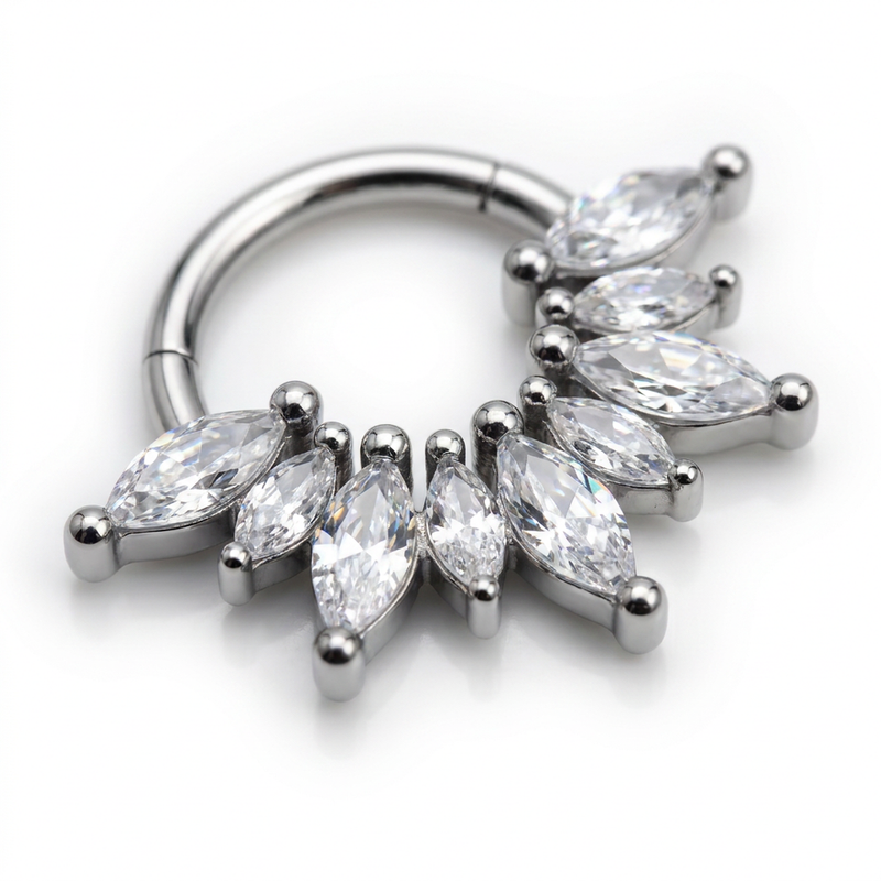 Piercing con petali di zirconi in Acciaio Chirurgico 316L - Piercing per lobo, helix, daith, septum