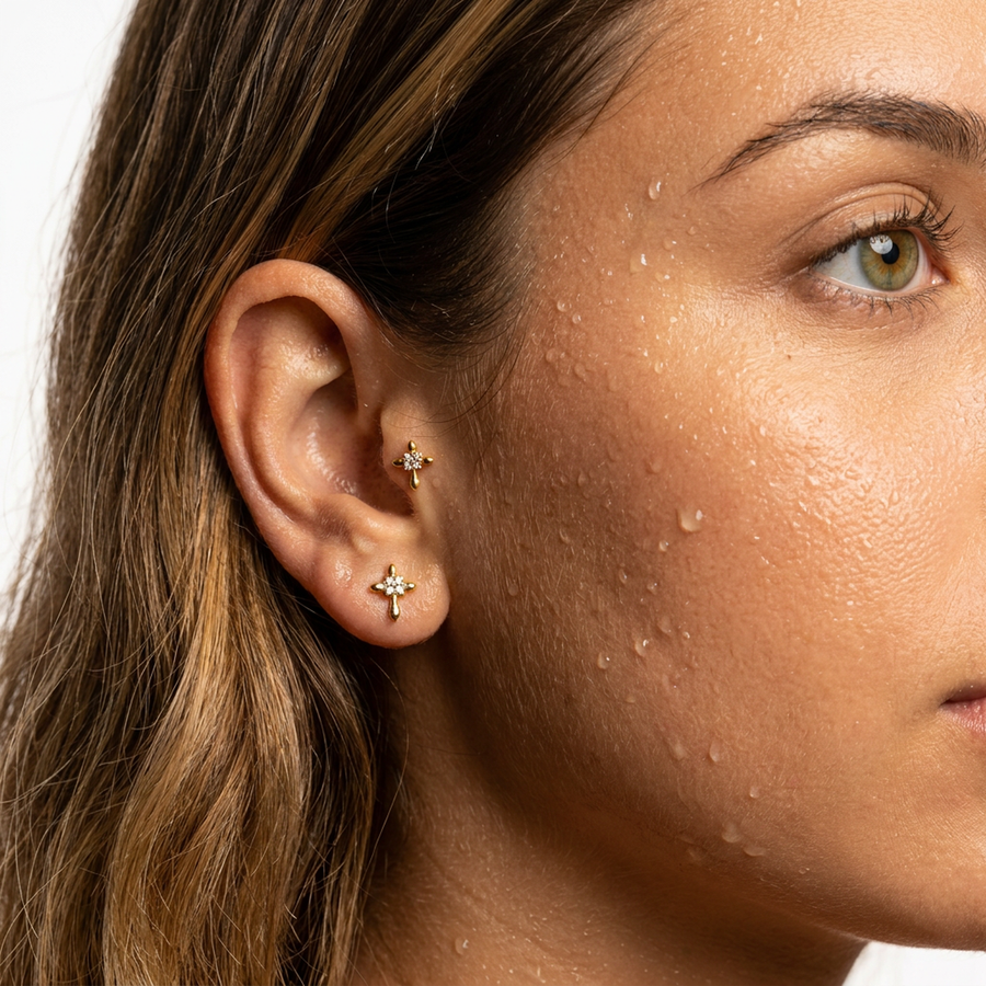 Piercing con croce e zirconi in Acciaio Chirurgico 316L - Piercing per lobo, helix, forward helix, conch, flat, tragus